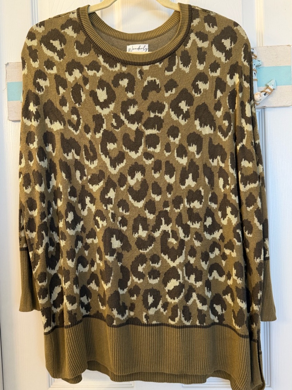 Wonderly Olive Green Animal Print Sweater Sz M